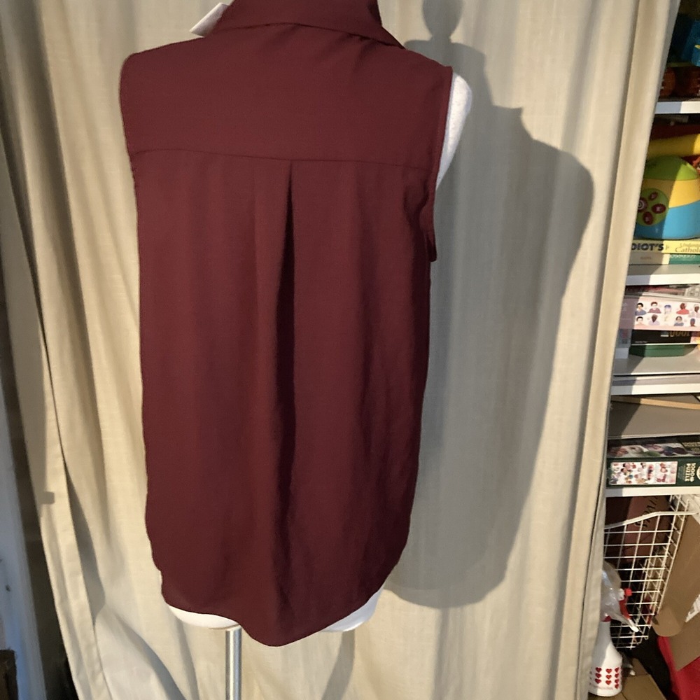 Naked Zebra NWT Burgundy Sleeveless Blouse Size L - Picture 4 of 9